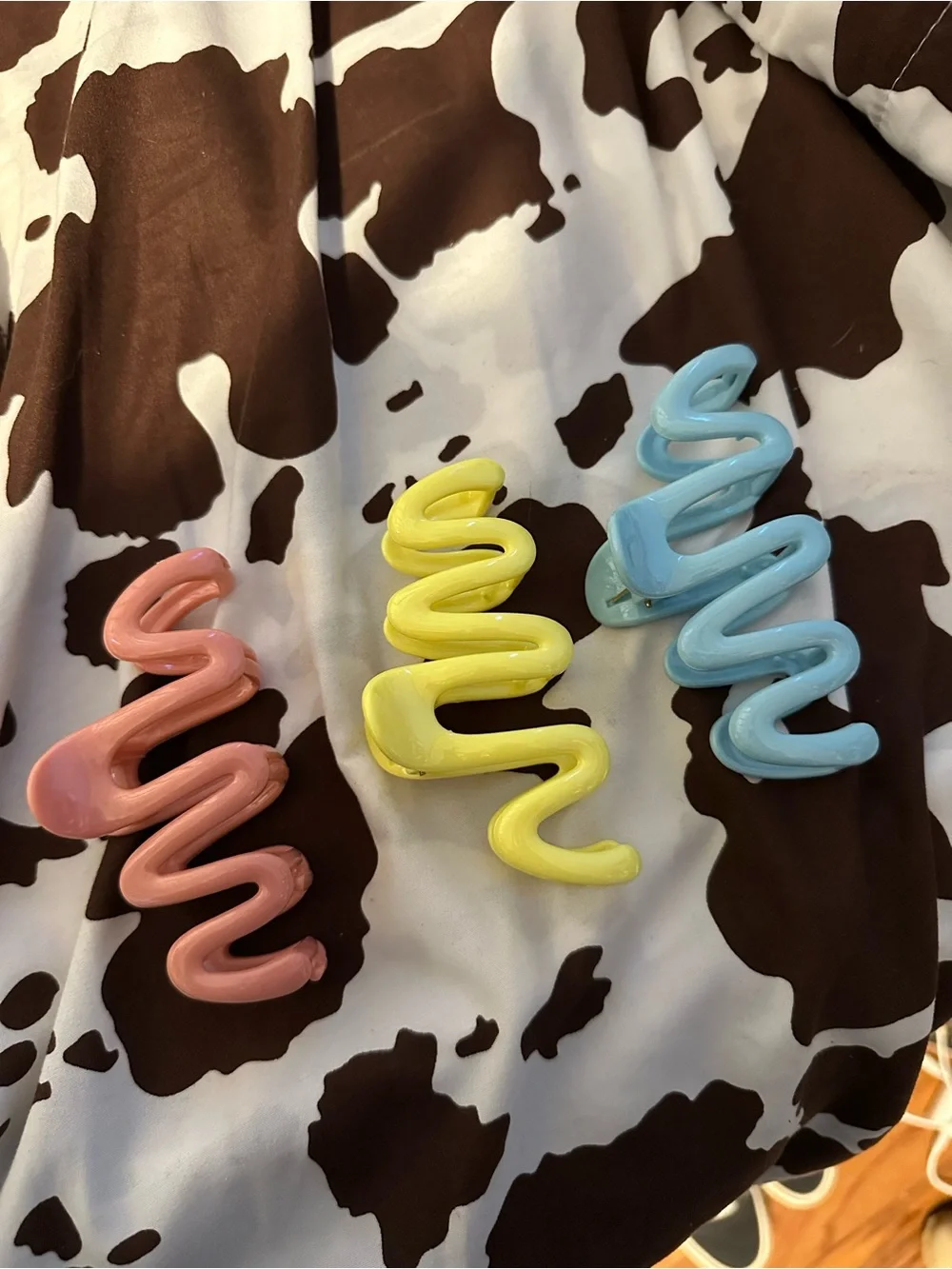 3 swingle claw clips